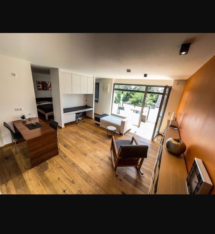 Zimmer - Modernes Apartment Mit 45 Qm. Straubing Zewnętrze zdjęcie